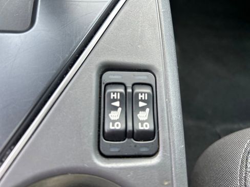 Used 2024 Subaru Crosstrek 2.0i Premium image 37