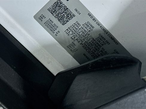 Used 2025 Chevrolet Trax ACTIV w/ Driver Confidence Package image 12