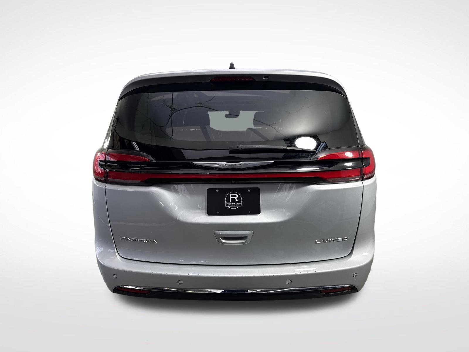 Used 2023 Chrysler Pacifica Limited FWD image 33