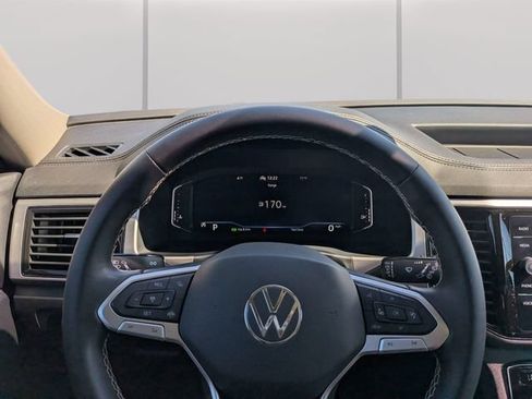 Used 2023 Volkswagen Atlas SE FWD image 30