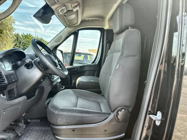 Used 2025 RAM ProMaster 2500 FWD image 11