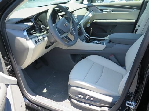 New 2026 Cadillac XT5 Premium Luxury w/ Driver Assist Package FWD image 9
