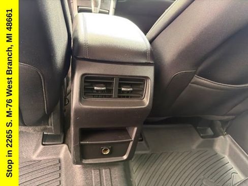 Used 2018 Ford Edge SEL AWD/4WD image 21