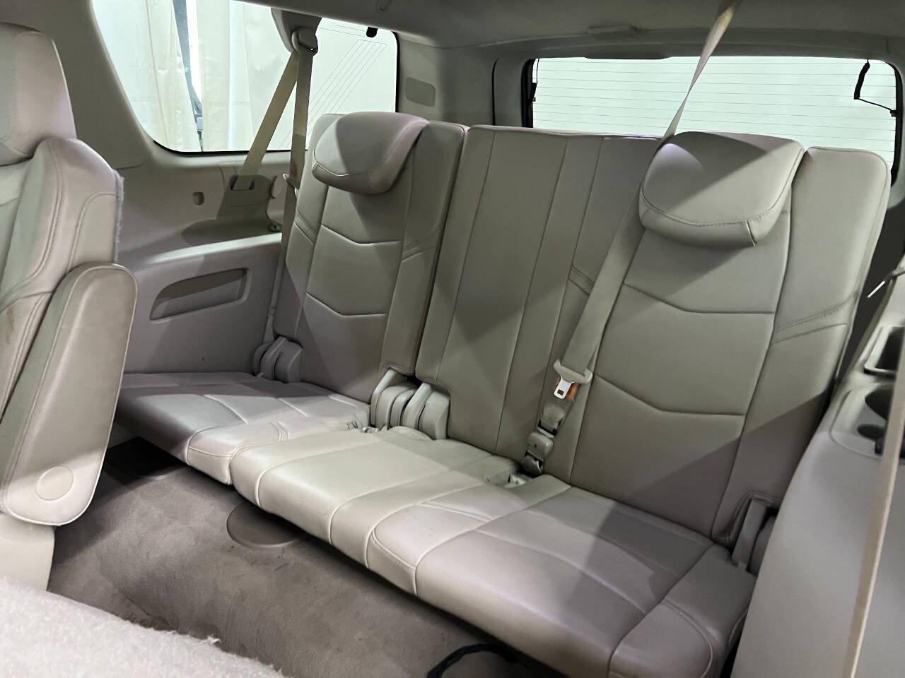 Used 2015 Cadillac Escalade ESV Premium AWD/4WD image 9