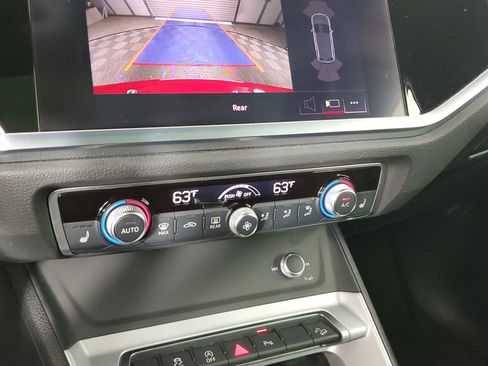 Certified 2022 Audi Q3 2.0T Premium w/ Convenience Package image 43