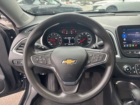 Used 2024 Chevrolet Malibu LT FWD image 11