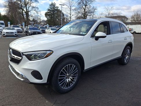 New 2026 Mercedes-Benz GLC 300 4MATIC image 3