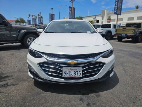 Used 2023 Chevrolet Malibu LT FWD image 3