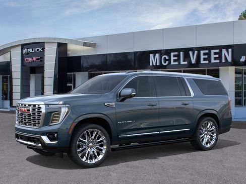 New 2026 GMC Yukon XL Denali image 2