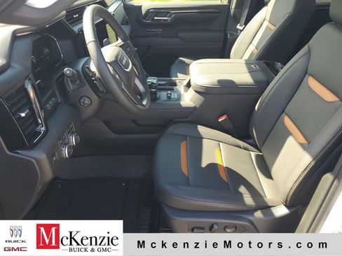 New 2026 GMC Sierra 1500 AT4 w/ AT4 Premium Package AWD/4WD image 5