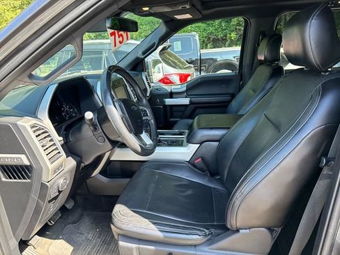 Used 2015 Ford F150 Lariat w/ Equipment Group 502A Luxury AWD/4WD image 14