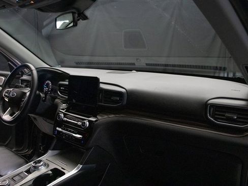 Used 2022 Ford Explorer Limited image 15