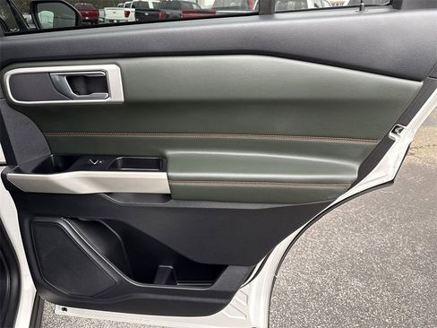 Used 2022 Ford Explorer Timberline image 17