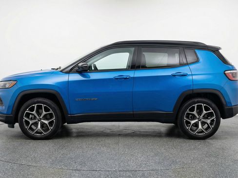 Used 2025 Jeep Compass Limited AWD/4WD image 5