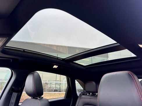 New 2025 Ford Escape ST-Line w/ Tech Pack #1 image 29