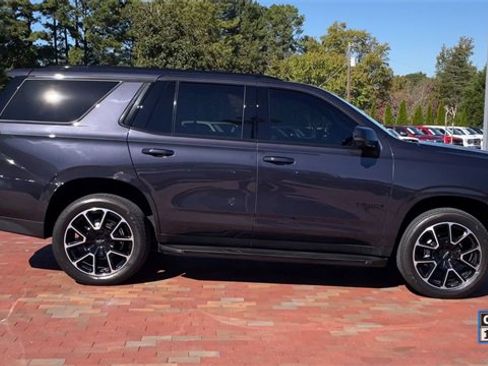 Used 2024 Chevrolet Tahoe RST w/ Luxury Package image 2