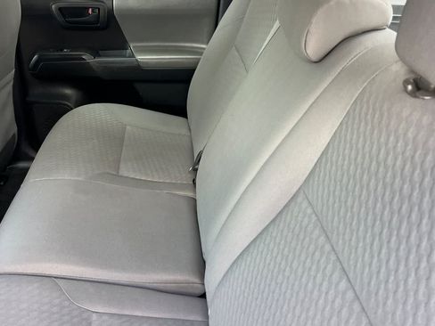 Used 2020 Toyota Tacoma SR w/ SR Convenience Package RWD image 5