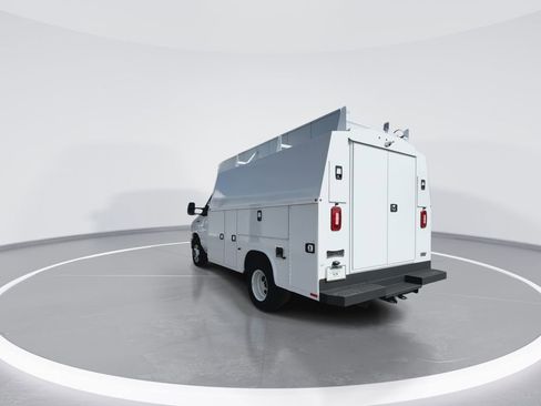 New 2025 Ford E-350 and Econoline 350 Super Duty w/ Power Equipment Group RWD image 6