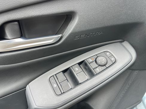 New 2026 Nissan Sentra SV w/ SV Convenience Package FWD image 16