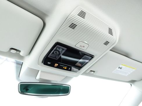 New 2026 Volkswagen Tiguan SE image 26