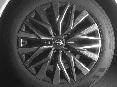 Used 2025 Nissan Altima 2.5 SV image 14