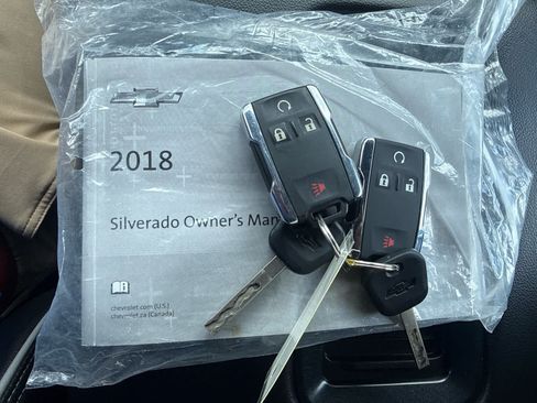 Used 2018 Chevrolet Silverado 1500 High Country AWD/4WD image 25