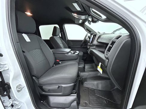 New 2026 RAM 5500 Tradesman w/ Chrome Appearance Group image 15