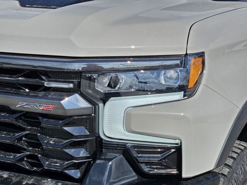 New 2026 Chevrolet Silverado 1500 ZR2 AWD/4WD image 5