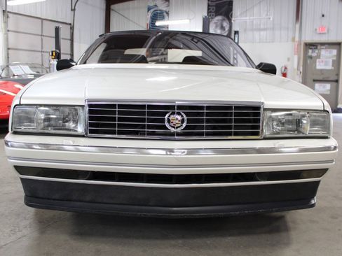 Used 1993 Cadillac Allante FWD image 9