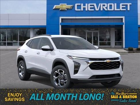 New 2026 Chevrolet Trax LT w/ Driver Confidence Package image 7