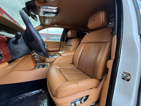 Used 2018 Rolls-Royce Phantom Extended Wheelbase RWD image 26