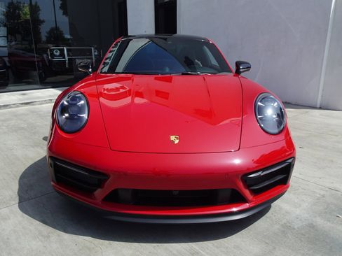 Used 2024 Porsche 911 Carrera GTS w/ Premium Package image 2