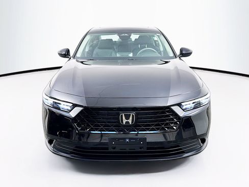 Used 2024 Honda Accord EX image 2