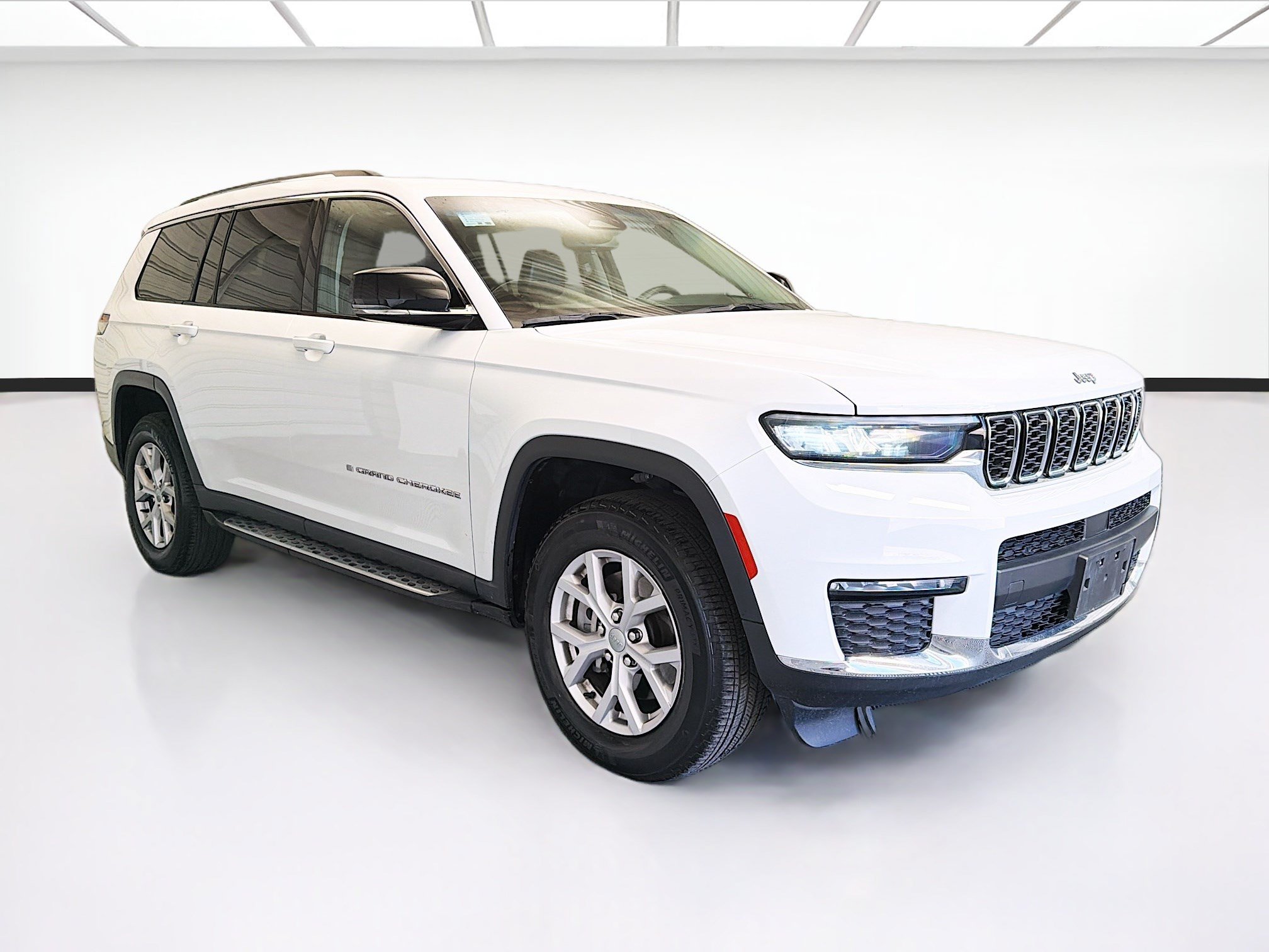 Used 2021 Jeep Grand Cherokee L Limited AWD/4WD image 3