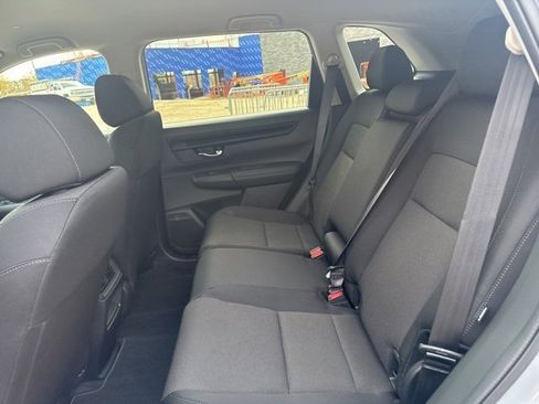 Used 2025 Honda CR-V LX image 9