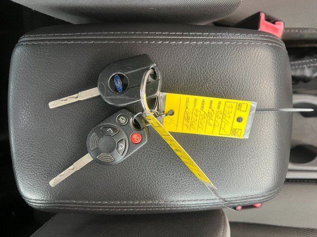Used 2012 Ford Focus SE FWD image 37