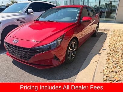 Used 2023 Hyundai Elantra SEL w/ Convenience Package
