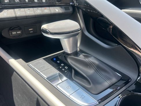 Certified 2026 Hyundai Elantra Limited FWD image 20