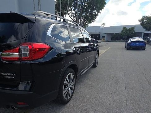 Used 2022 Subaru Ascent Limited w/ Technology Package AWD/4WD image 3