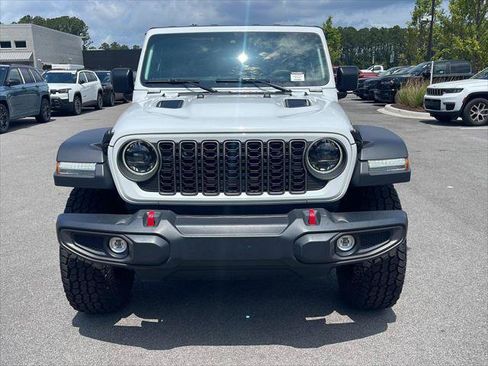 Certified 2025 Jeep Wrangler Unlimited Rubicon AWD/4WD image 2
