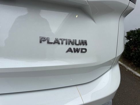 New 2026 Nissan Rogue Platinum image 9