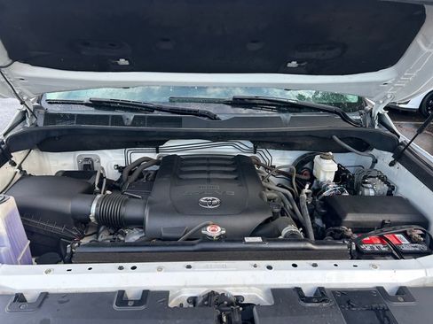 Used 2021 Toyota Tundra SR5 AWD/4WD image 29