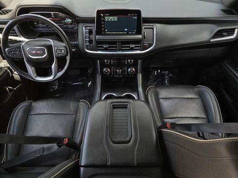 Used 2024 GMC Yukon SLT image 16