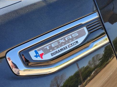 Used 2022 GMC Sierra 1500 SLT image 12