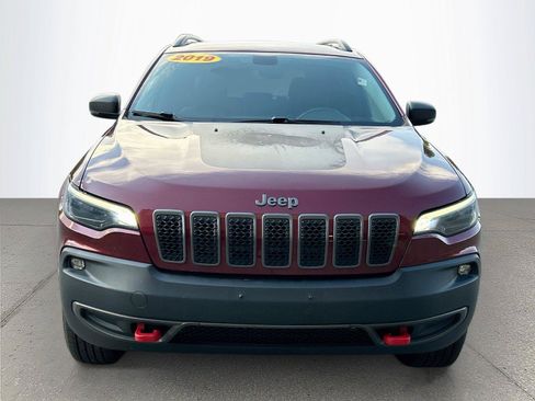 Used 2019 Jeep Cherokee Trailhawk AWD/4WD image 9