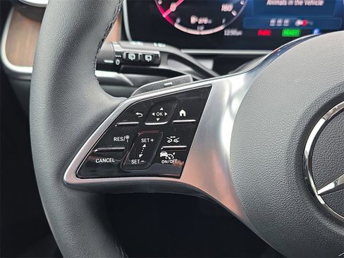 Certified 2025 Mercedes-Benz GLC 350e 4MATIC image 21