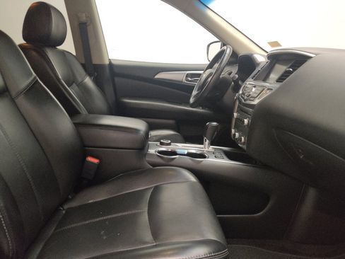 Used 2017 Nissan Pathfinder SL AWD/4WD image 21