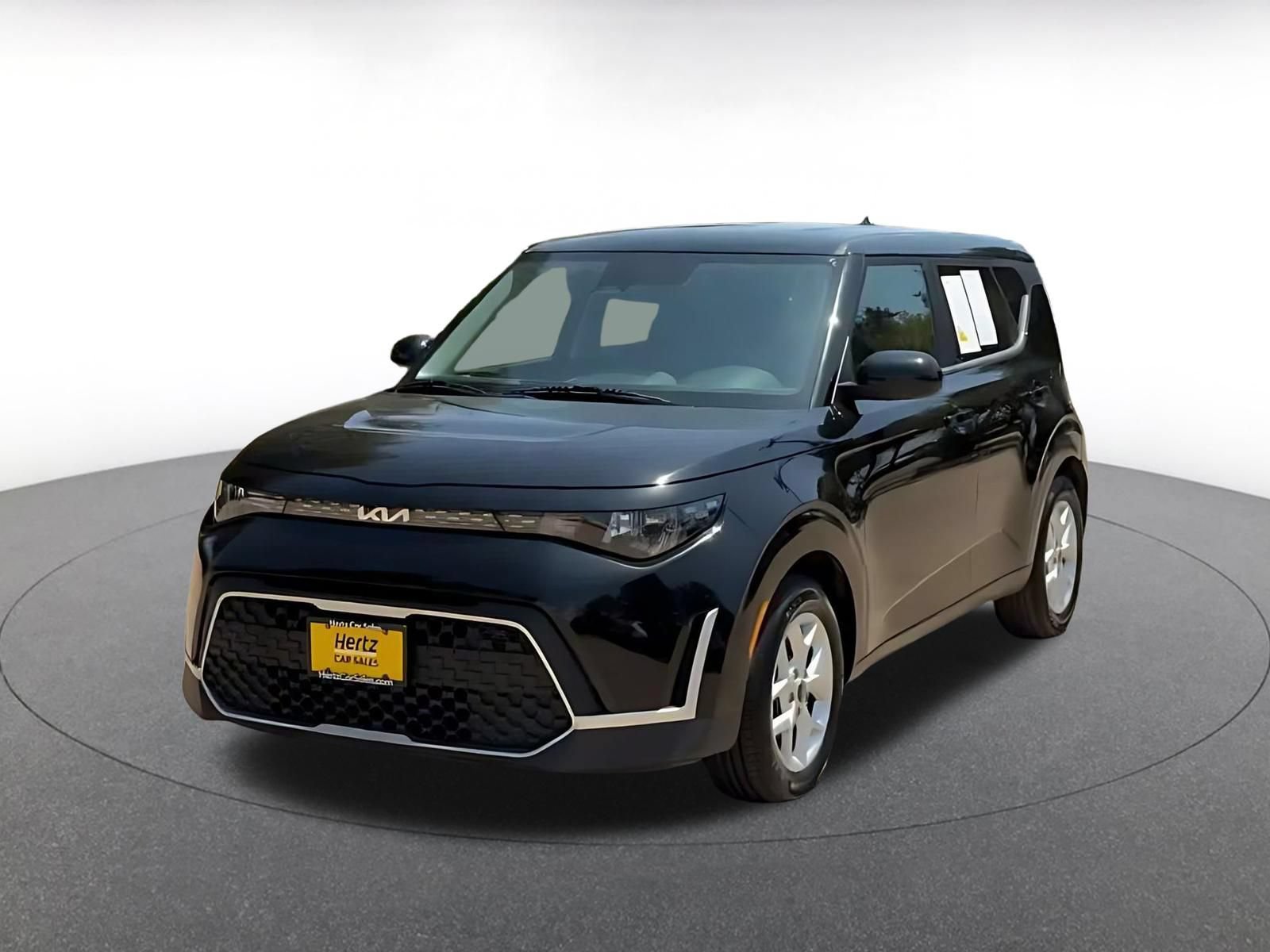 Used 2025 Kia Soul LX w/ LX Technology Package FWD image 6