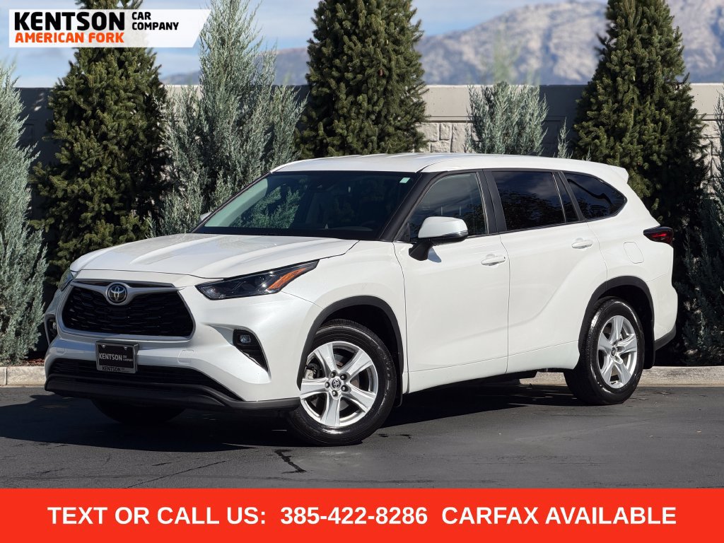 Used 2025 Toyota Highlander LE AWD/4WD image 1