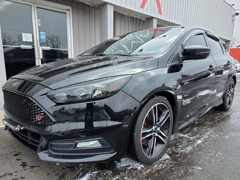 Used 2016 Ford Focus ST image 4